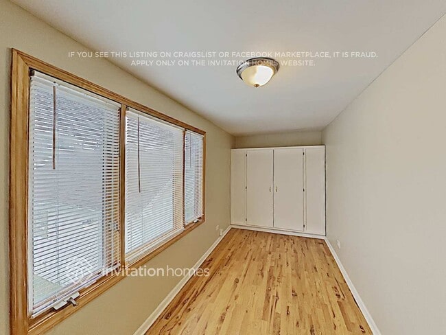 Building Photo - 7938 W Elmgrove Dr
