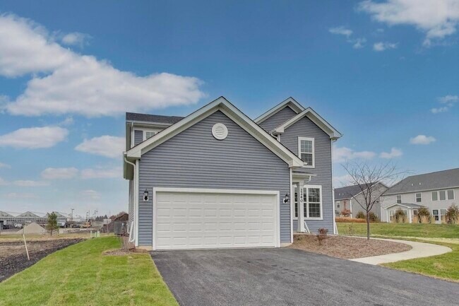 Building Photo - 2240 Bent Grass Wy