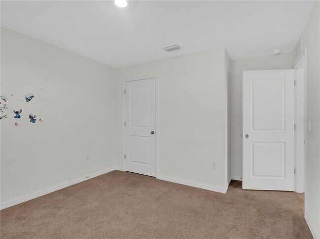 Building Photo - 16645 Mosaic Oar Dr