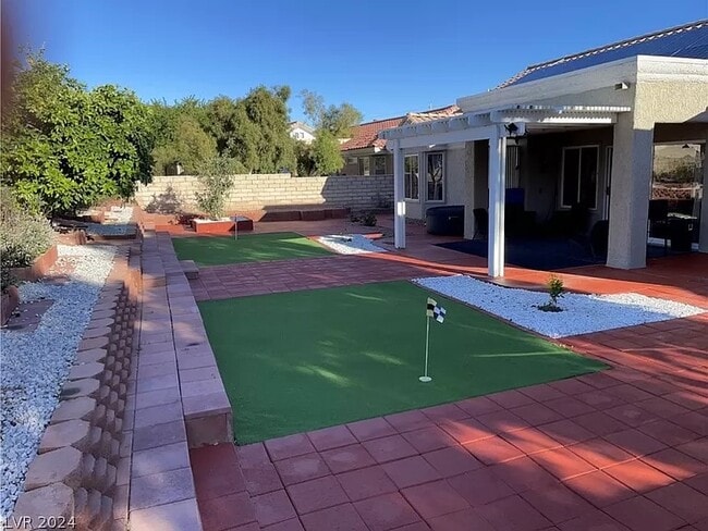 Building Photo - 8705 Villa Ridge Dr