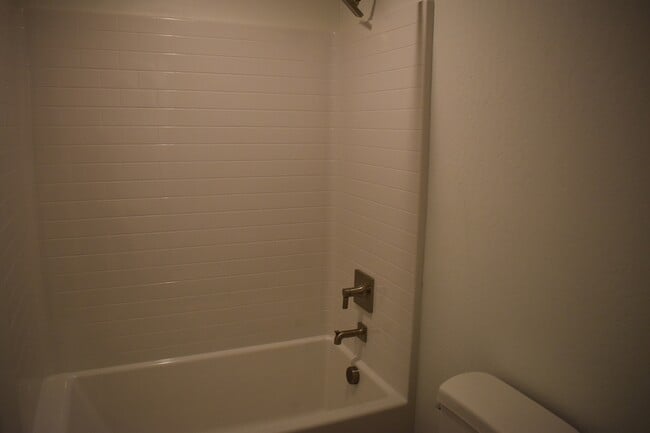 Building Photo - 4752 Sami Jo Dr