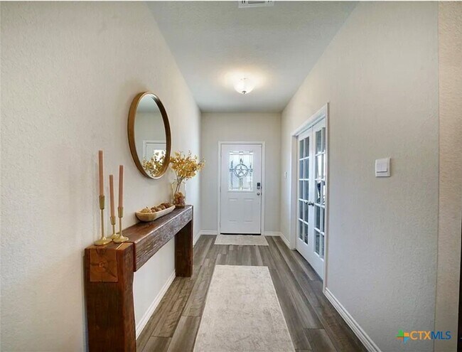 Building Photo - 3884 Lorenzen Ct
