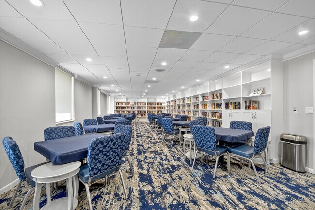 Building Photo - 14887 Bal Moral Ln