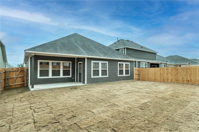 Building Photo - 2701 Danbury Ln