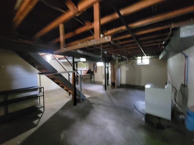 Building Photo - 3 Bedroom Single Family home for Rent