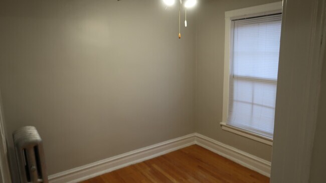 Building Photo - 2617 W Gunnison St