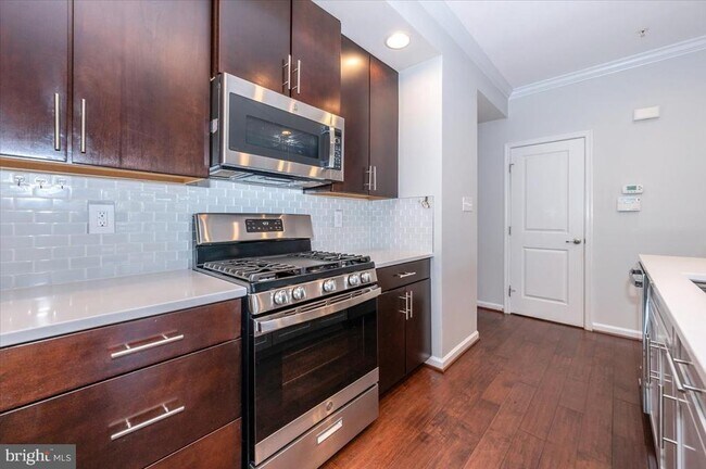 Building Photo - 5059 Small Gains Wy