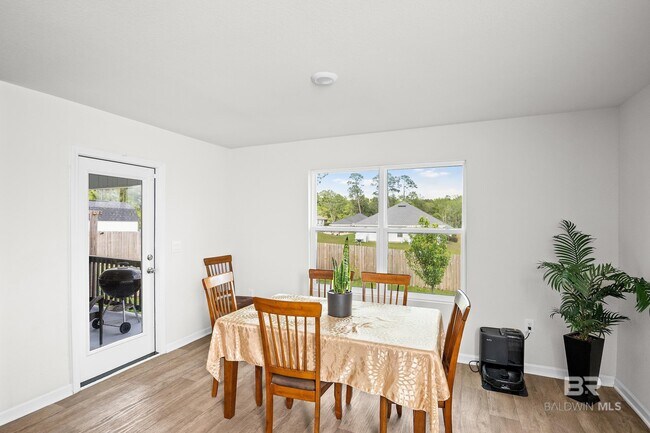 Building Photo - 3079 Camino Real Lp