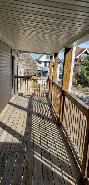 Building Photo - 3025 N Frederick Ave