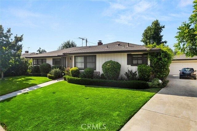 Primary Photo - 1205 N Richman Knoll