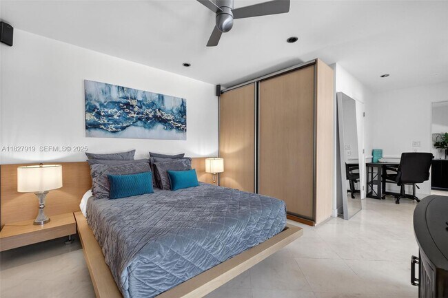 Building Photo - 1622 Mayo St