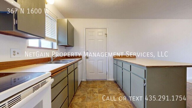 Building Photo - 367 N 1600 W