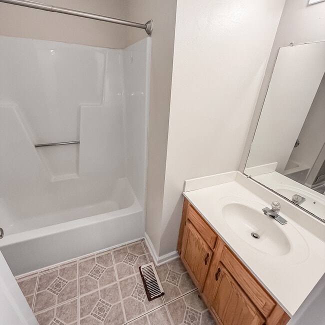 Building Photo - 2903 Cedar Creek Rd