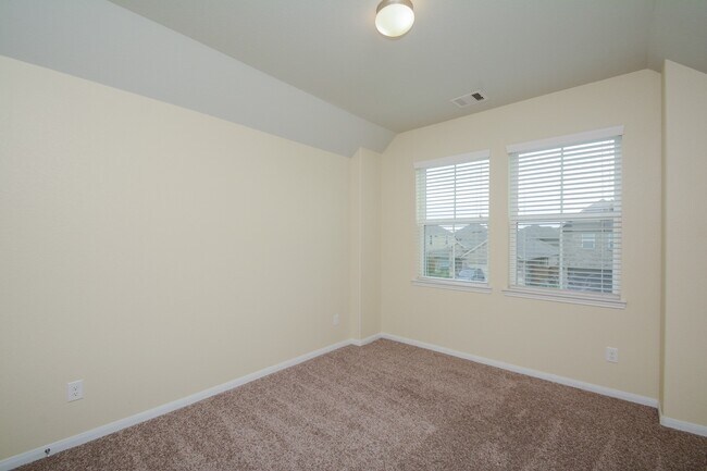 Building Photo - 15127 Monal Trie Dr