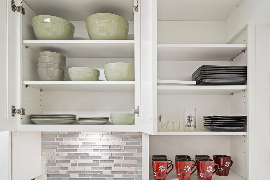 Building Photo - 4201 Cathedral Ave NW