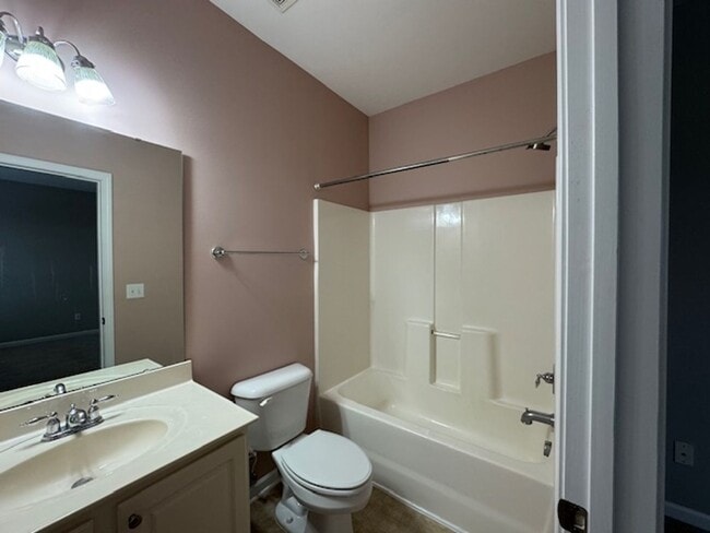 Building Photo - Beautiful 2-Story Townhome in Renaissance Park – Minutes from Downtown Raleigh!