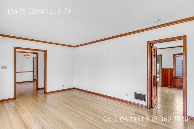 Building Photo - 15436 Camarillo St