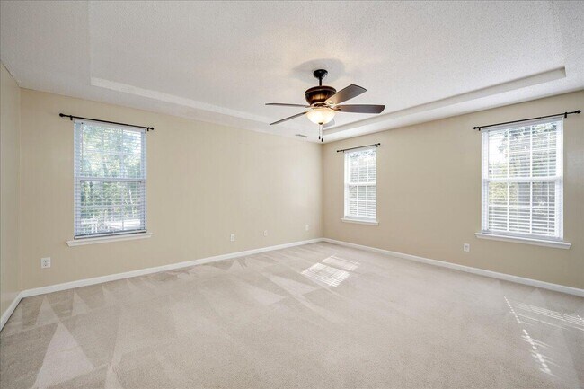 Building Photo - 3892 Beaver Brook Dr
