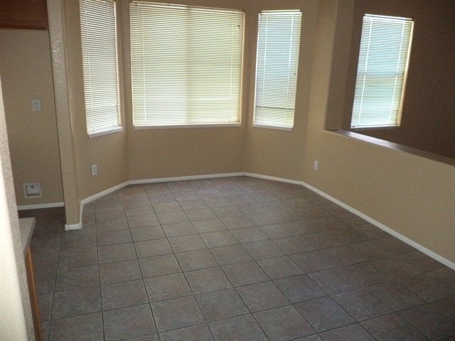 Building Photo - 13571 W Post Dr