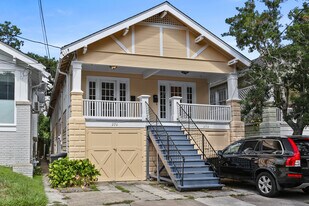 Building Photo - 270 Audubon St