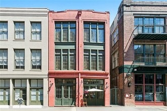 Building Photo - 531 Bienville St