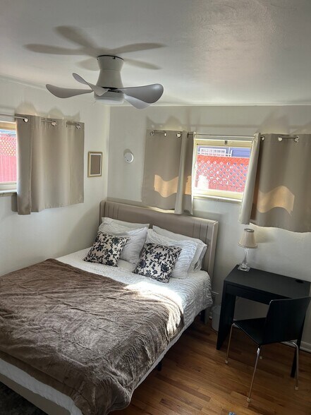 Building Photo - 4926 Hooker St