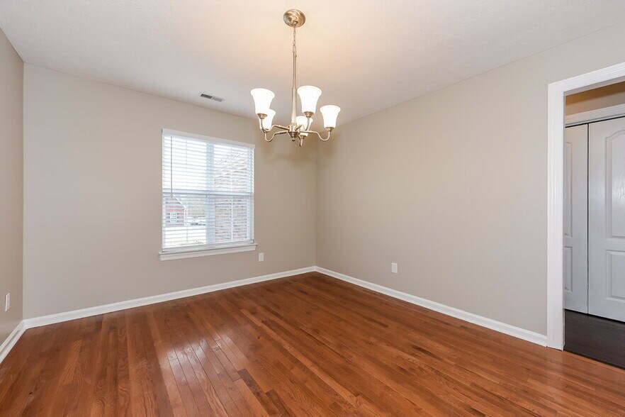Building Photo - 3427 Belle Chase Dr