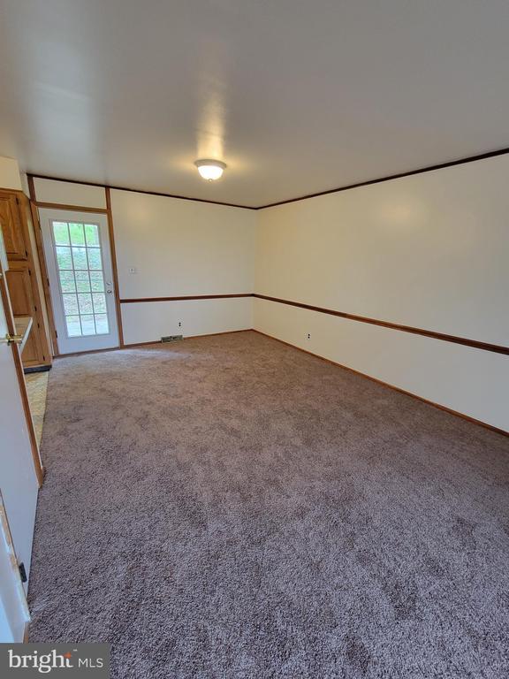 Building Photo - 10 Groff Cir