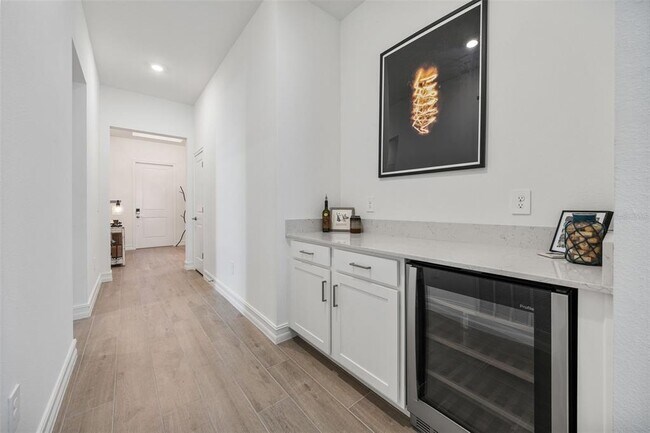 Building Photo - 6834 115th St E