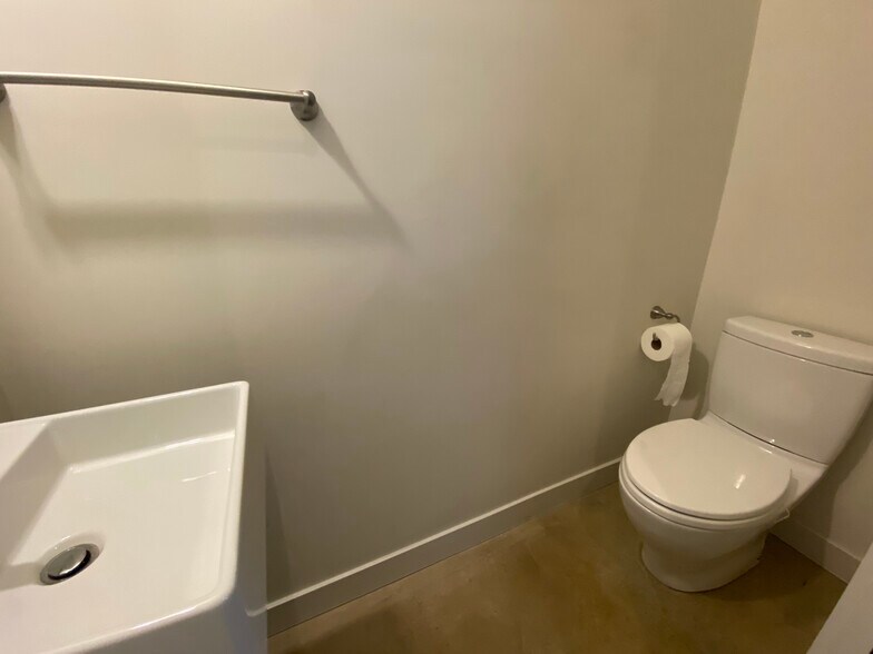 Main Floor Powder Room - 435 W Hobbie St