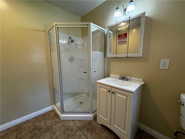 Building Photo - 4 Stage Coach Ln