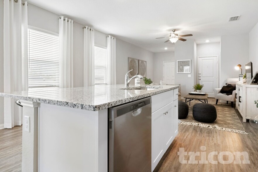 Building Photo - 14640 Maple Ter