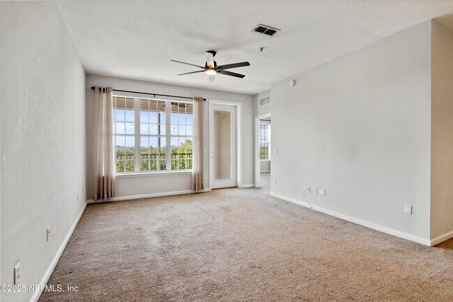 Building Photo - 11251 Campfield Dr