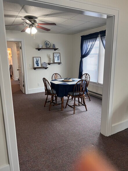 Building Photo - 48 W Main St