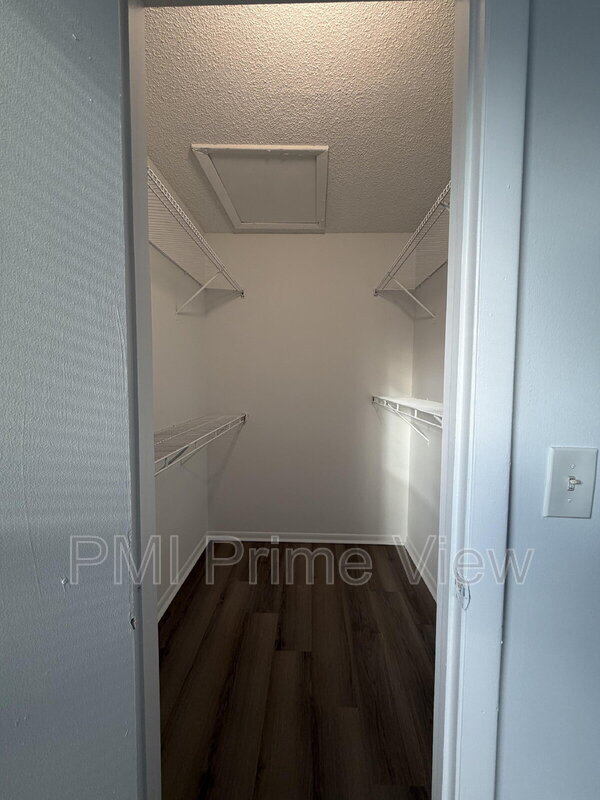 Building Photo - 4401 W McNab Rd