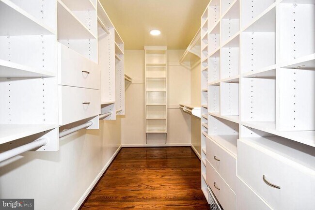 Building Photo - 7646 Huntmaster Ln