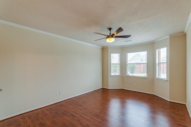 Building Photo - 5007 Jade Cove Ct