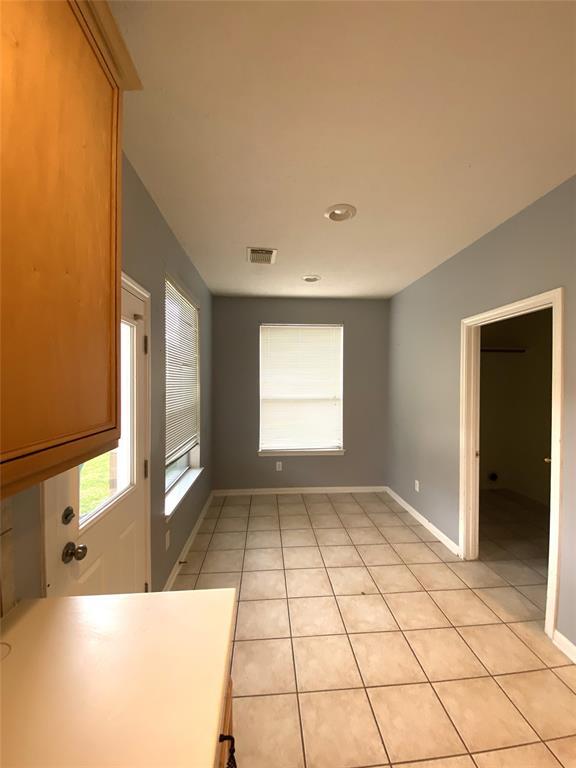 Building Photo - 3615 Shasta Ct