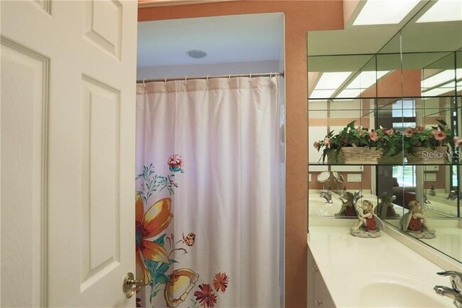 Building Photo - 6308 Thorndon Cir