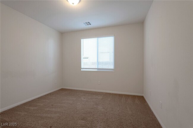 Building Photo - 4073 Blue Opal Wy