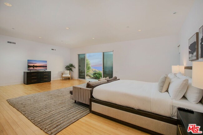 Building Photo - 27454 Winding Way