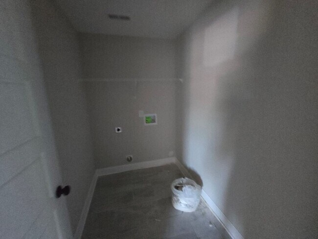 Building Photo - 1 Month Free! New Construction Ruby Floor ...
