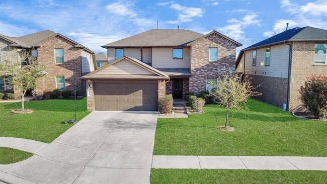 Primary Photo - 18326 Trace Pointe Ln
