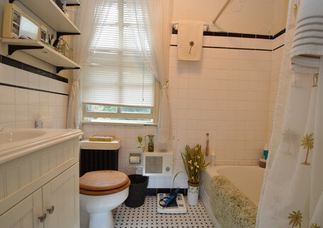 Building Photo - 1812 South Rd