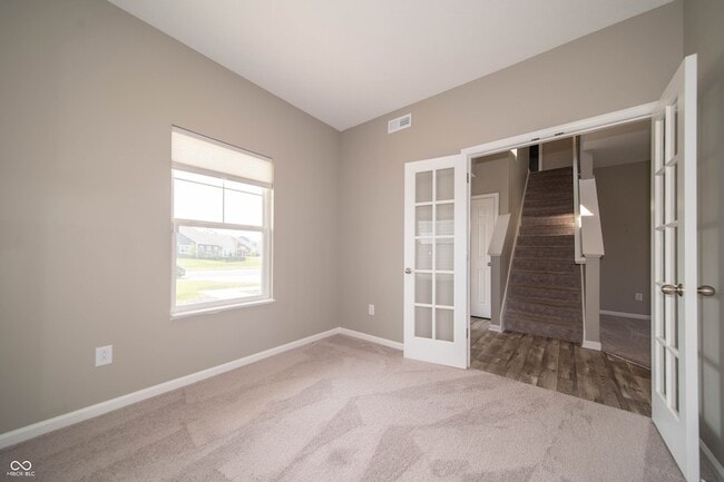 Building Photo - 7062 English Oak Dr