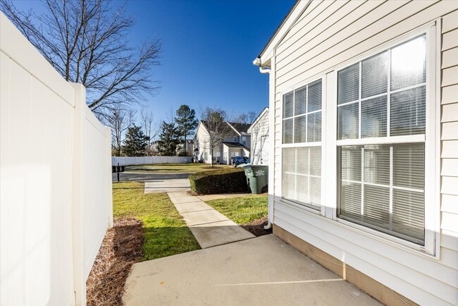 Building Photo - 5028 Prosperity Ridge Rd