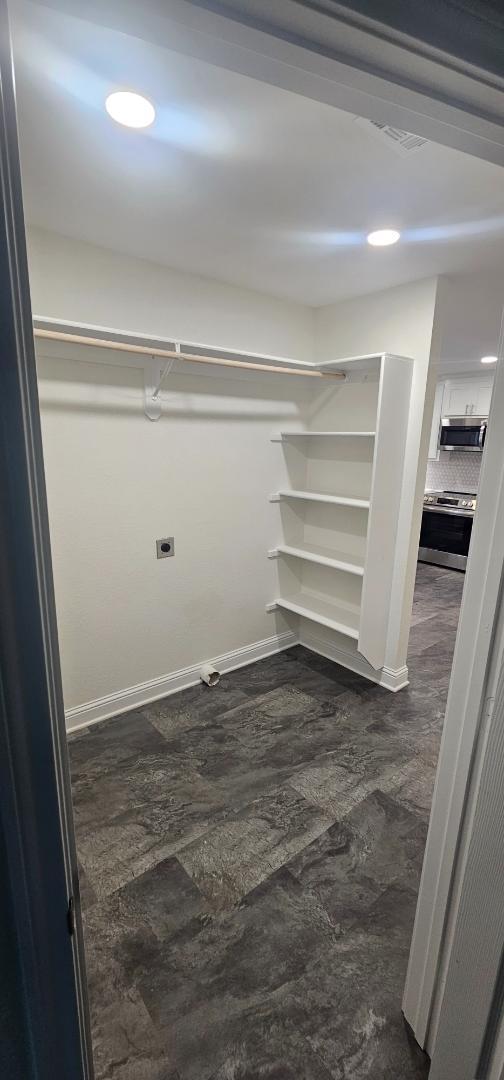Building Photo - 408 S Andrews Dr