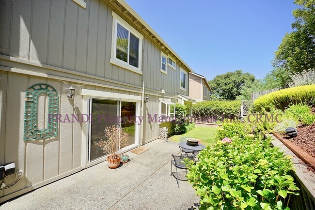 Building Photo - Available Now!  3 Bedroom San Rafael Home