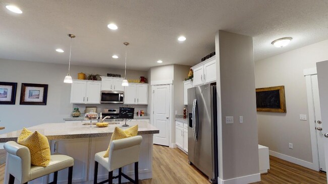 Building Photo - Don't Miss This Former Model Home Rental
