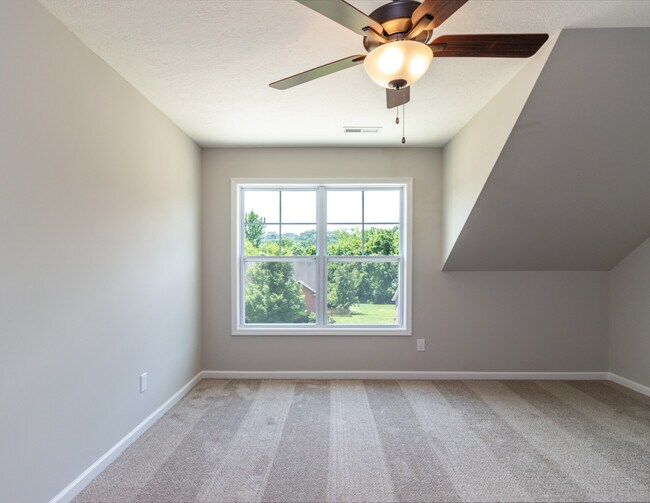 Building Photo - 628 Drakewood Rd